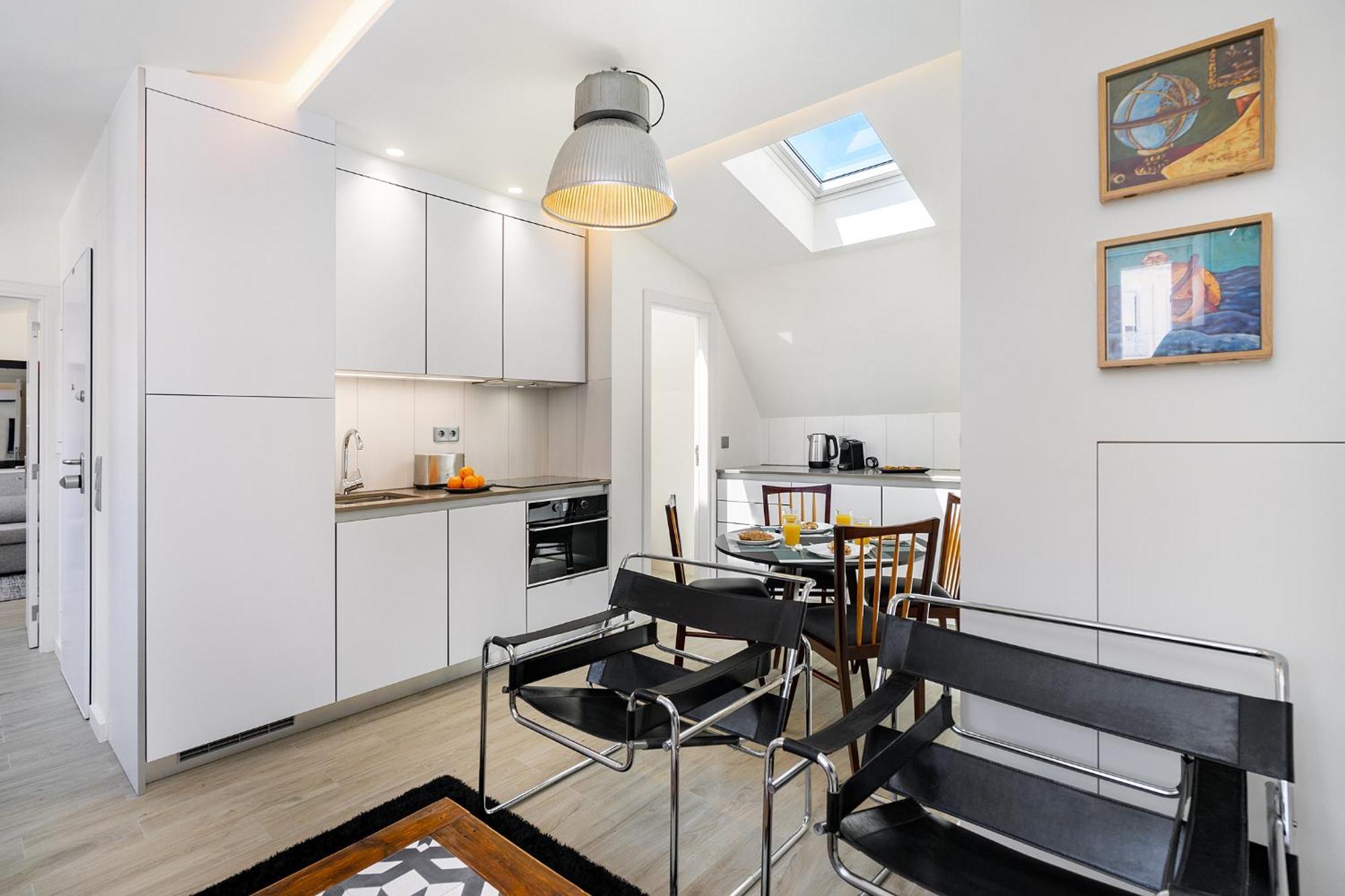 Intendente Modern Apartment Lisbon